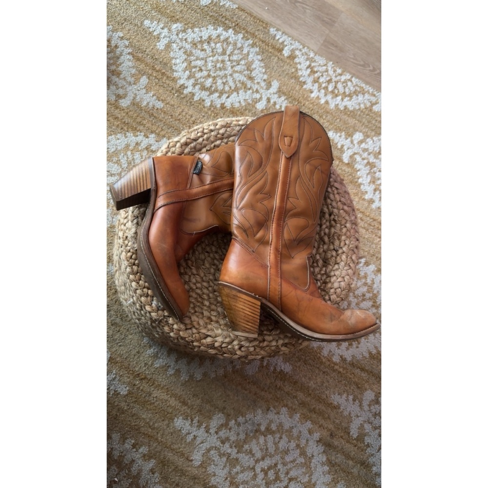 Capezio Tan Heeled Boots